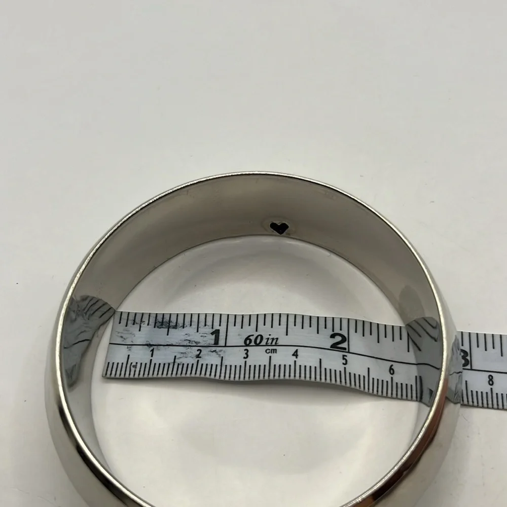 Silver Tone Hammered Design Classic Metal Bangle 2 1/2”